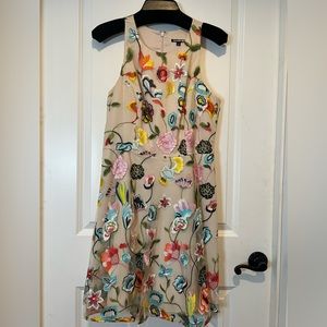 Gianni Bini sleeveless cocktail embroidery size 10